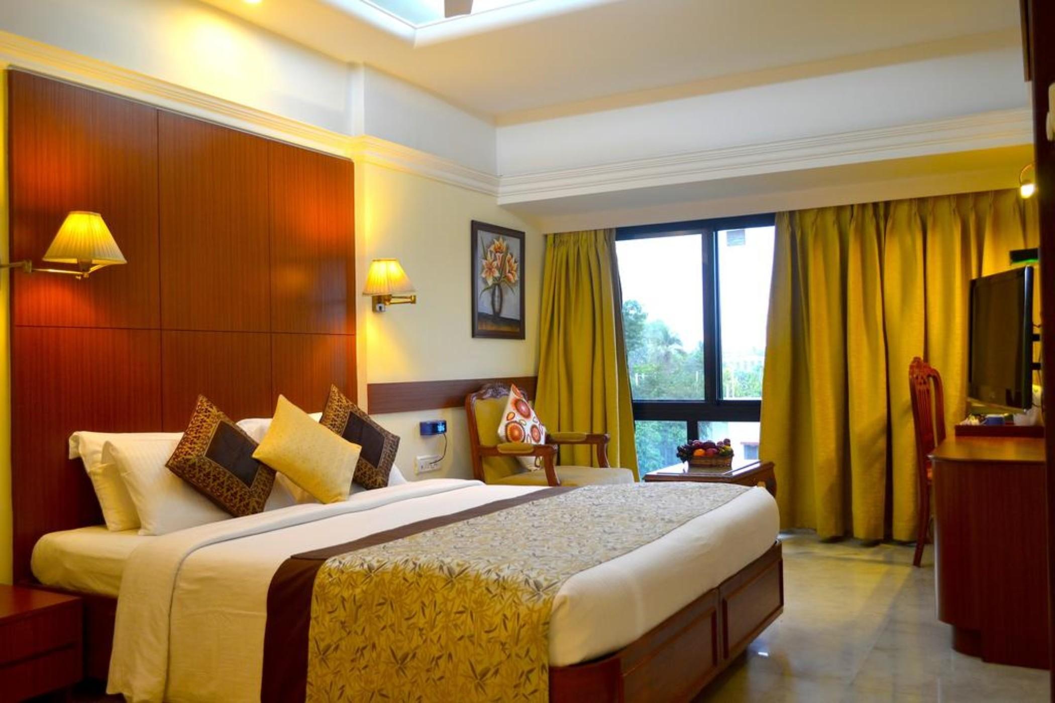 Club Emerald Mumbai Bagian luar foto