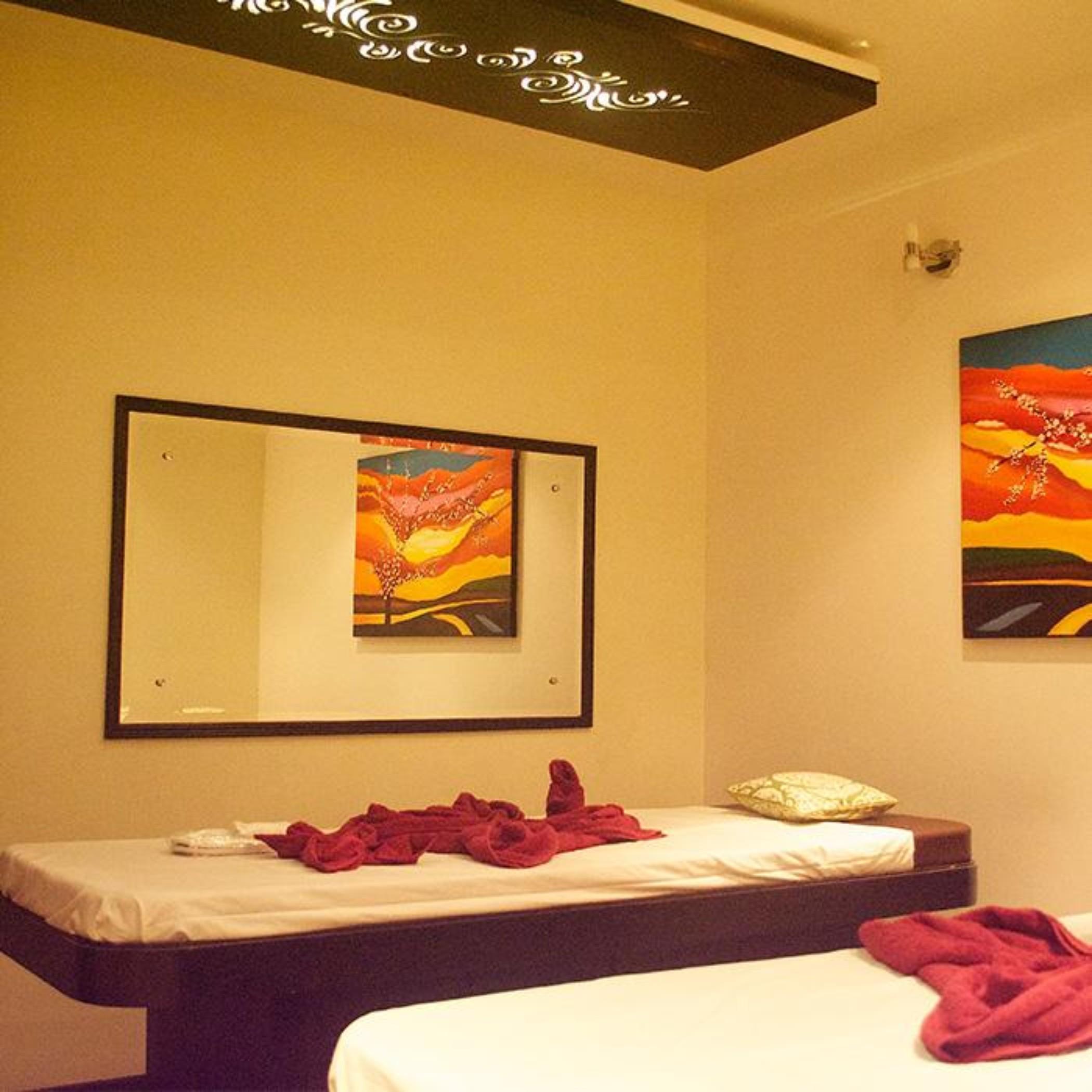 Club Emerald Mumbai Bagian luar foto