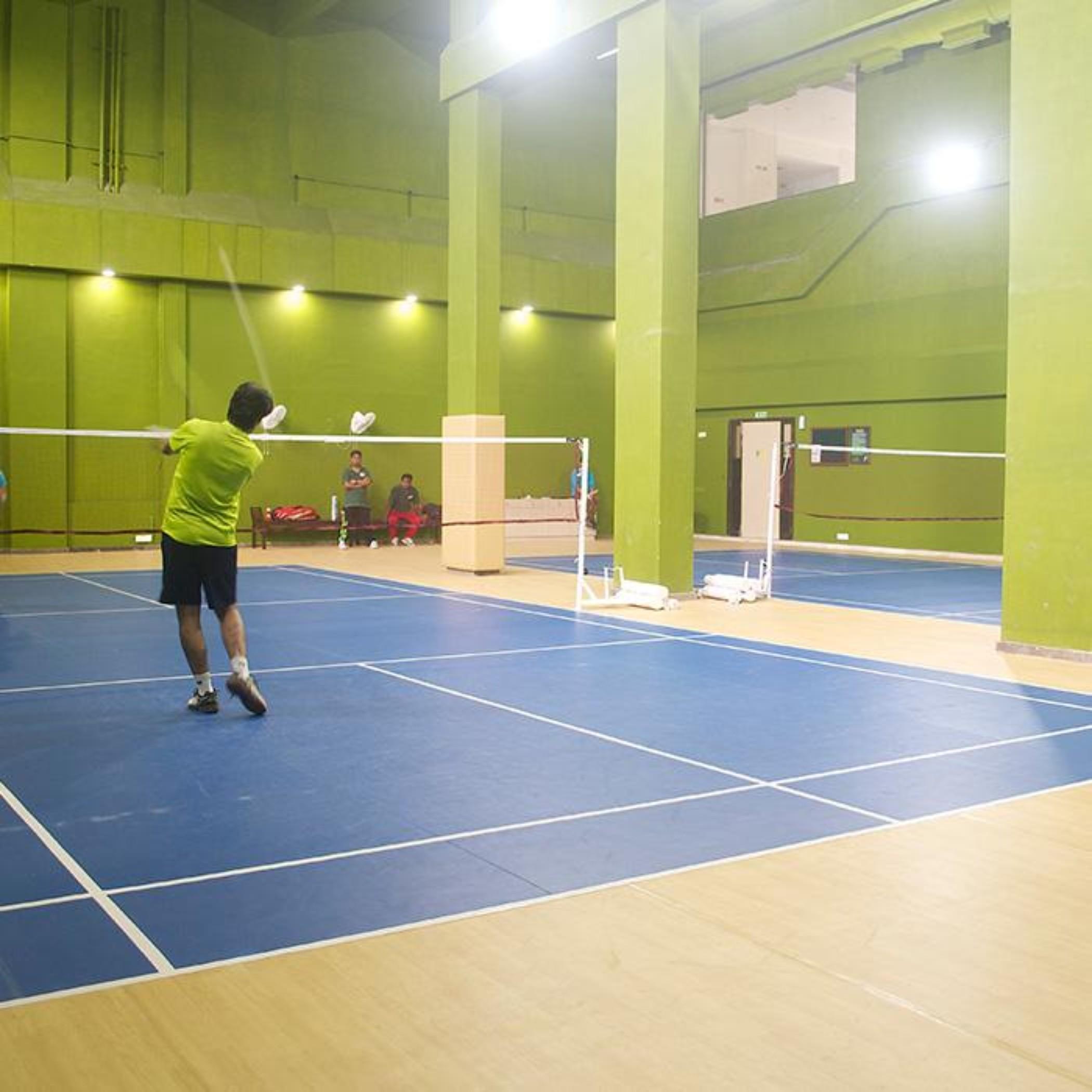 Club Emerald Mumbai Bagian luar foto